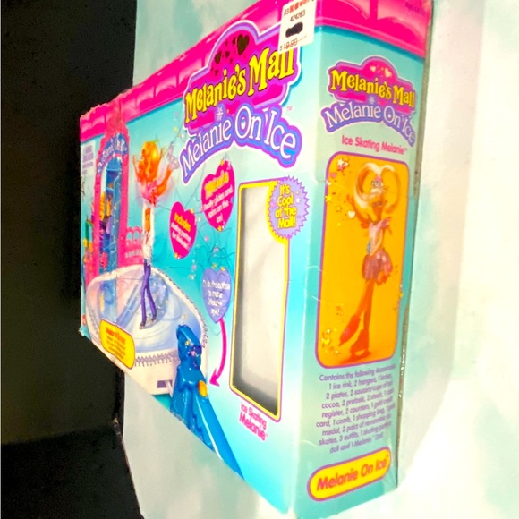 MELANIE’S MALL VINTAGE 1997 MELANIE ON ICE w/ ORIGINAL BOX - Picture 16 of 16